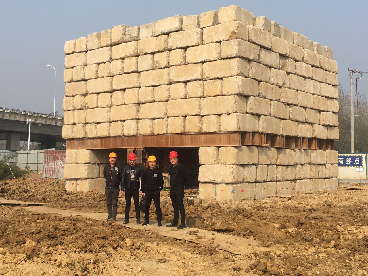 合肥市某项目单桩2000吨堆载试验